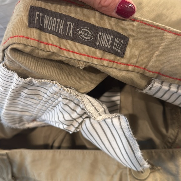 New Dickies Women's size 22 reg relaxed fit straight leg khaki cargo work pant - Picture 11 of 12